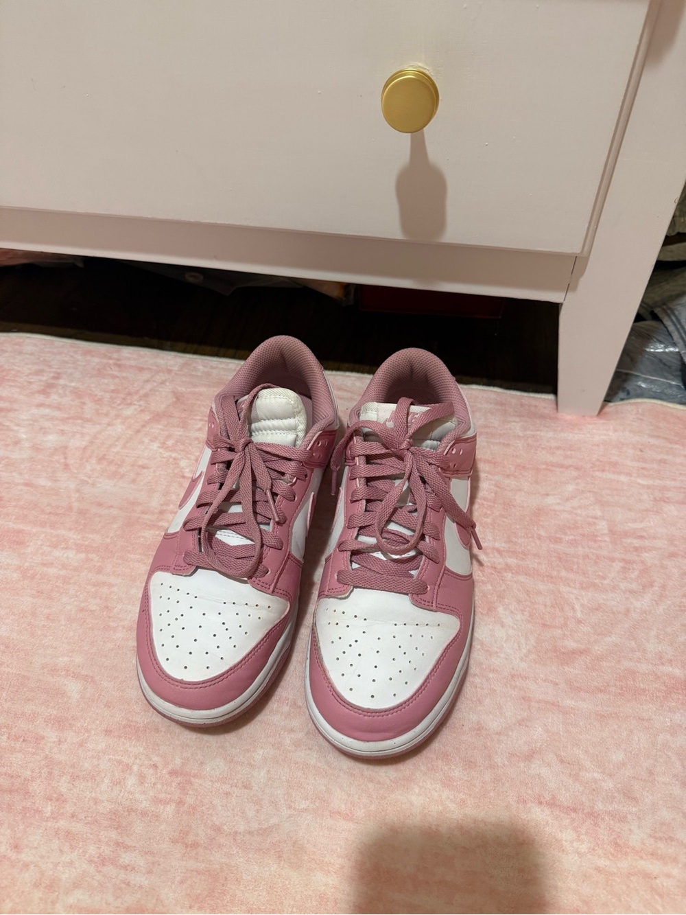 Nike Women's Low-Top Sneakers in Pink and White